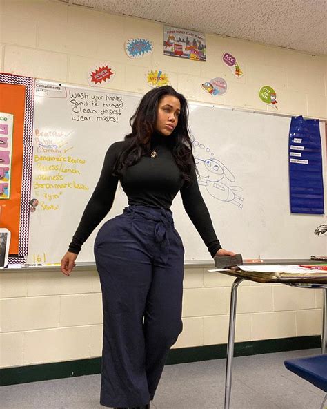 Teacher slammed for tight, inappropriate outfits, booty pics